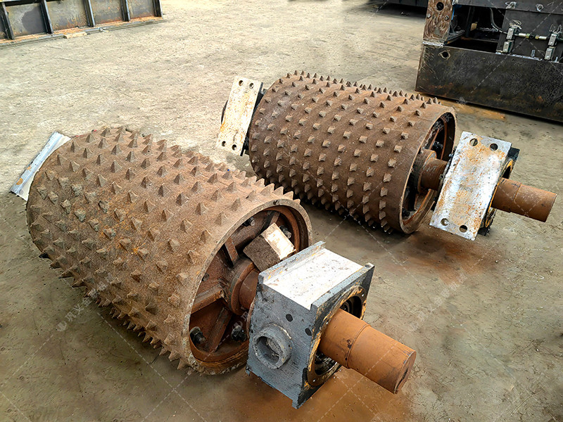 2pgc400*400雙齒輥破碎機(jī)發(fā)貨圖片_發(fā)往四川_破碎焦炭